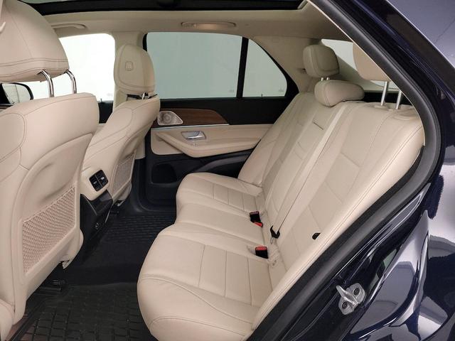 Photo of 2022 Blue Mercedes-Benz GLE 350