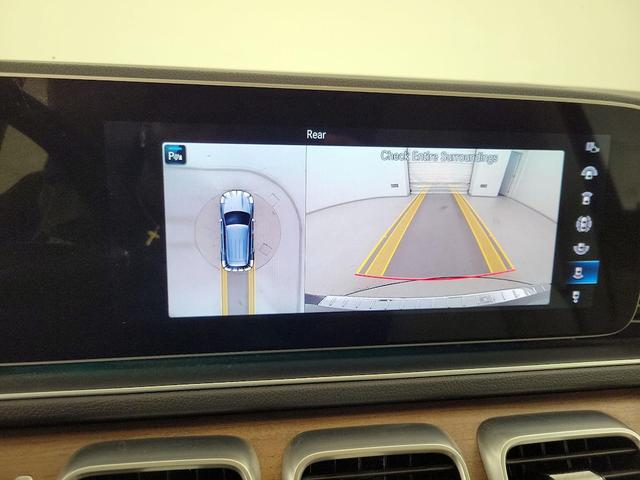 Photo of 2022 Blue Mercedes-Benz GLE 350