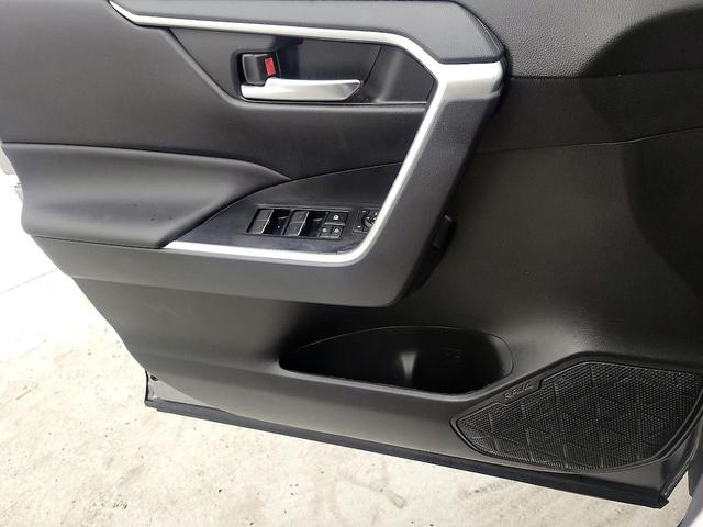 Photo of 2022 Gray Toyota RAV4