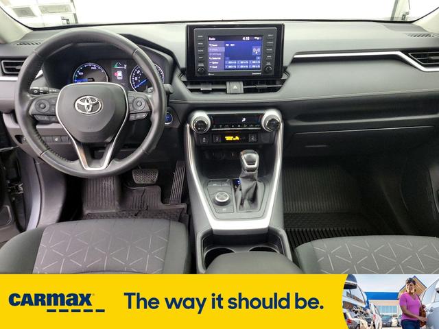 Photo of 2020 Gray Toyota RAV4 Hybrid