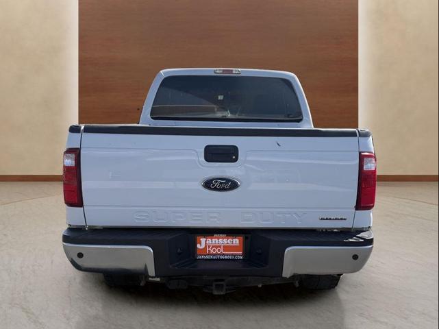 Photo of 2015 Oxford White Ford F-250