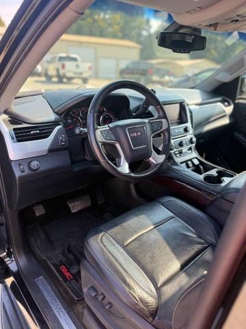 Photo of 2016 Onyx Black GMC Yukon XL