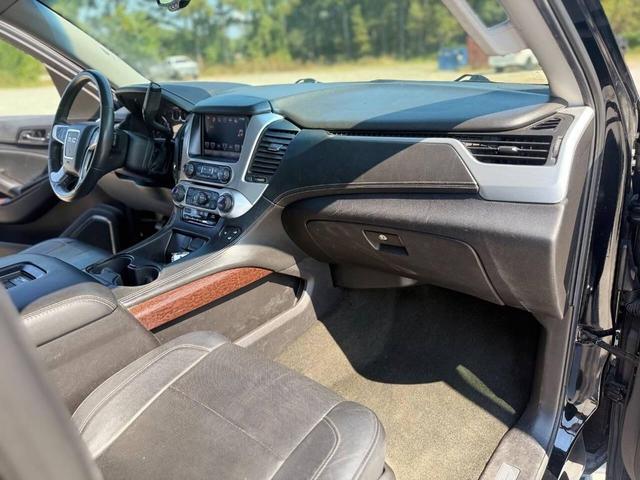Photo of 2016 Onyx Black GMC Yukon XL