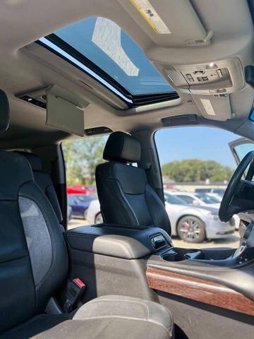 Photo of 2016 Onyx Black GMC Yukon XL