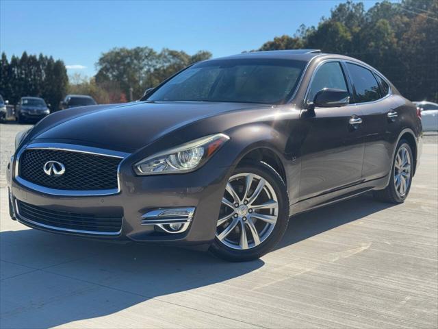 2015 Infiniti Q70