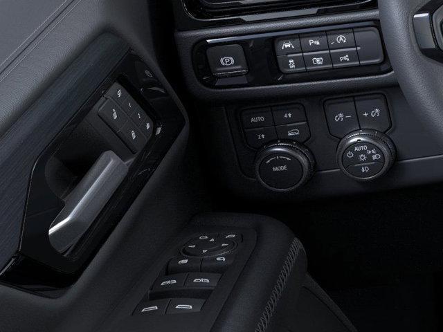 Photo of 2025 White Frost Tricoat GMC Yukon XL