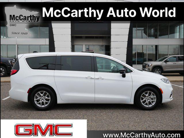 2024 Chrysler Pacifica