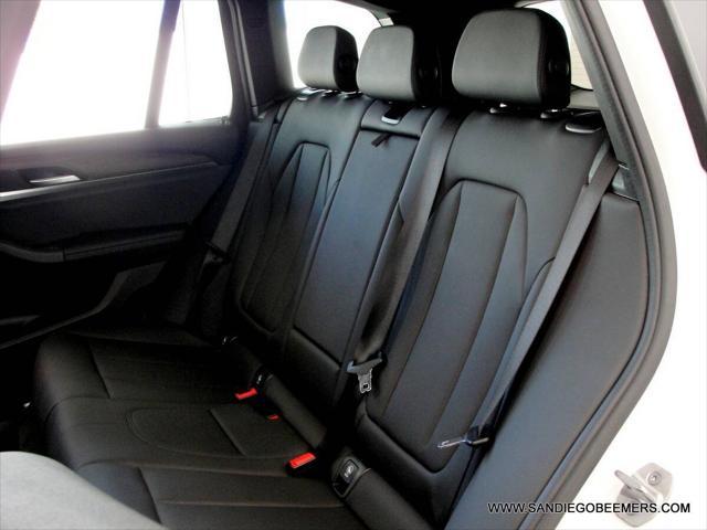 Photo of 2021 Mineral White Metallic BMW X3