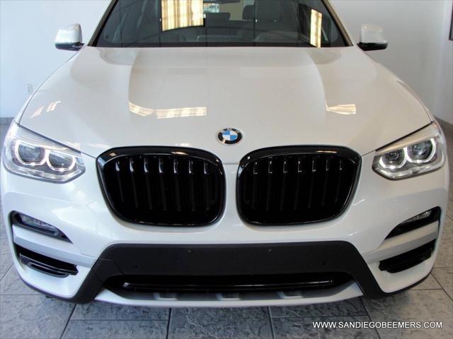 Photo of 2021 Mineral White Metallic BMW X3