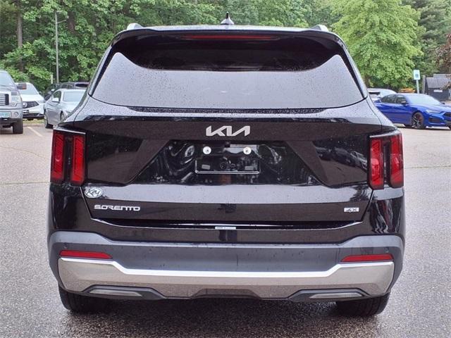 Photo of 2024 Ebony Black Kia Sorento