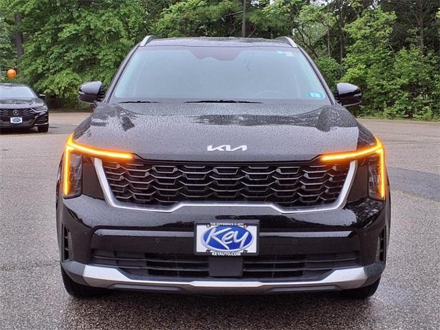 Photo of 2024 Ebony Black Kia Sorento
