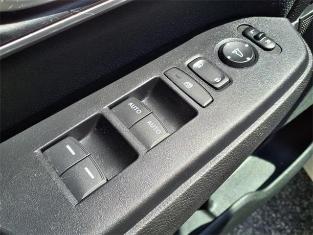 Photo of 2022 White Honda CR-V