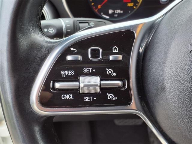 Photo of 2022 White Mercedes-Benz GLC 300