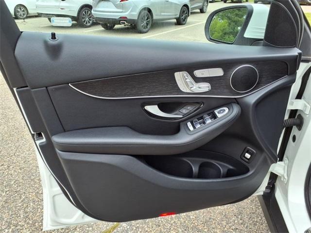 Photo of 2022 White Mercedes-Benz GLC 300