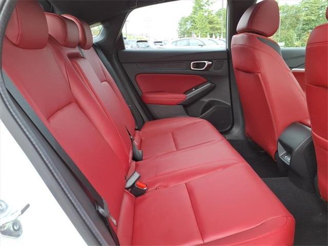 Photo of 2023 White Acura Integra