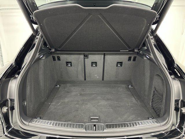 Photo of 2024 Black Porsche Macan