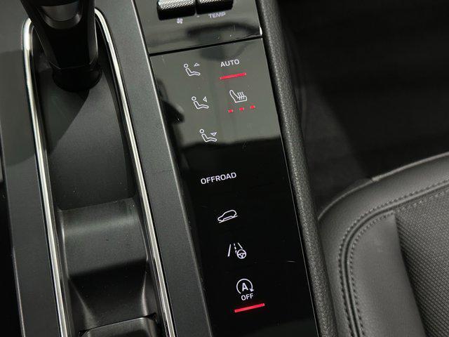 Photo of 2024 Black Porsche Macan