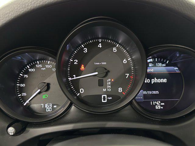 Photo of 2024 Black Porsche Macan