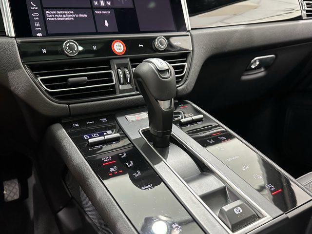Photo of 2024 Black Porsche Macan