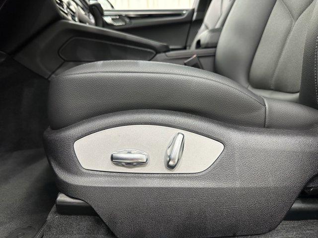 Photo of 2024 Black Porsche Macan