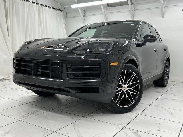 Photo of 2025 Chromite Black Metallic Porsche Cayenne