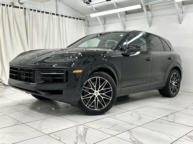 Photo of 2025 Chromite Black Metallic Porsche Cayenne