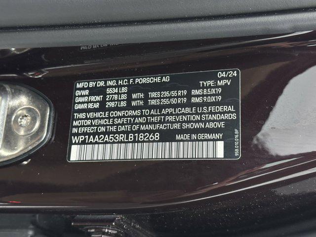 Photo of 2024 Copper Ruby Metallic Porsche Macan