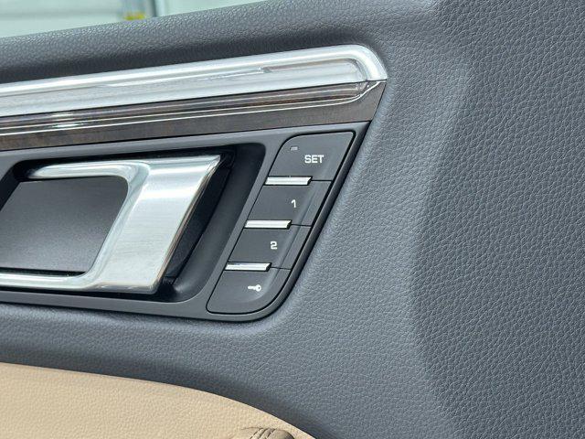 Photo of 2024 Copper Ruby Metallic Porsche Macan