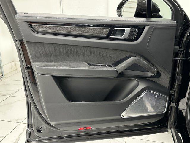 Photo of 2023 Black Porsche Cayenne