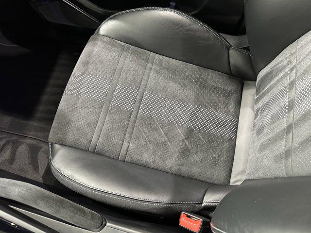 Photo of 2023 Black Porsche Cayenne