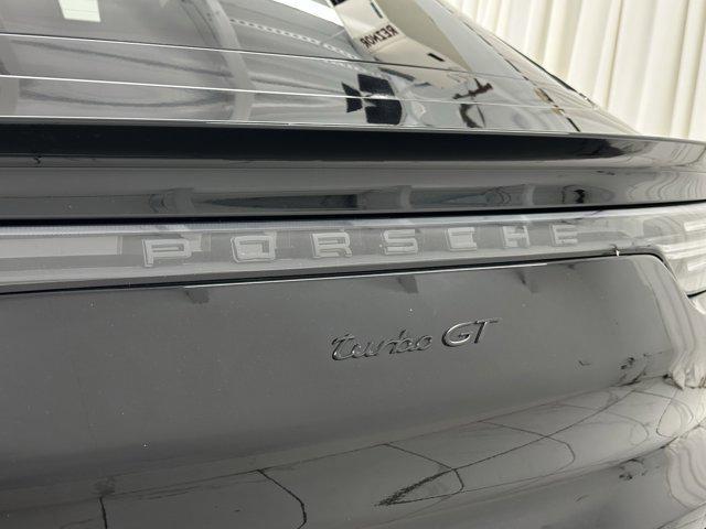 Photo of 2023 Black Porsche Cayenne
