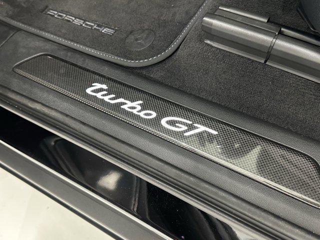 Photo of 2023 Black Porsche Cayenne