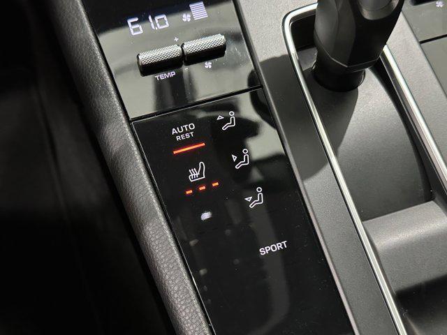 Photo of 2024 Black Porsche Macan