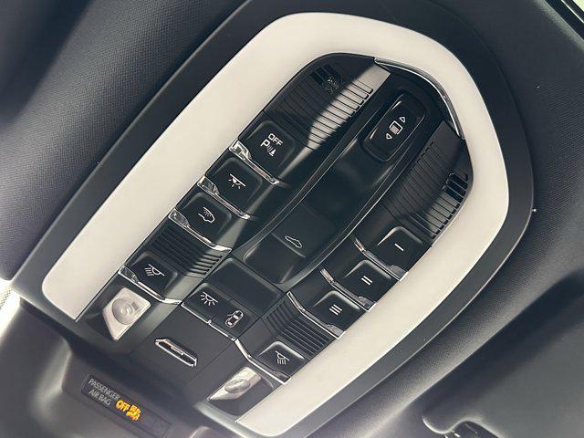 Photo of 2024 Black Porsche Macan