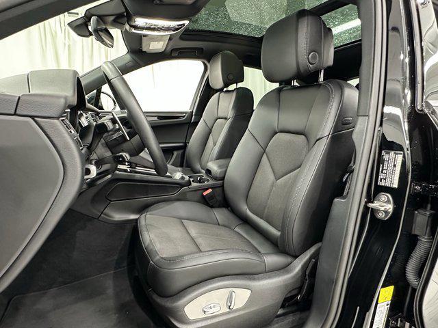Photo of 2024 Black Porsche Macan