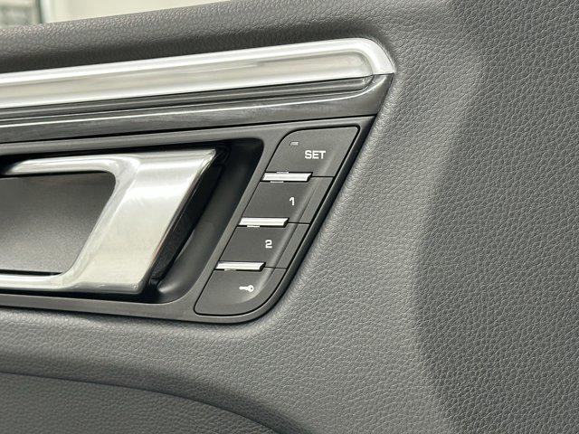 Photo of 2024 Black Porsche Macan