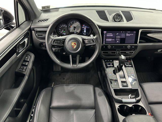 Photo of 2022 Black Porsche Macan