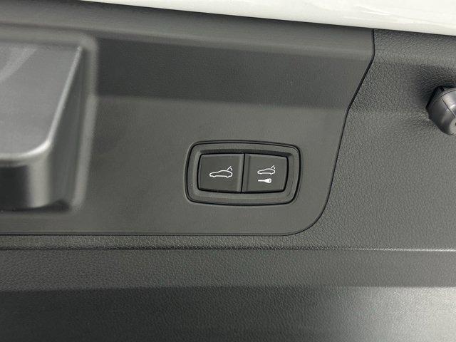 Photo of 2023 Carrara White Metallic Porsche Panamera