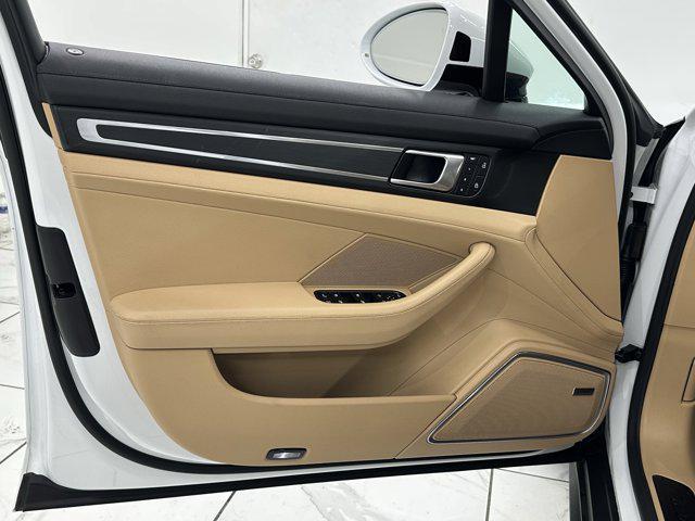 Photo of 2023 Carrara White Metallic Porsche Panamera