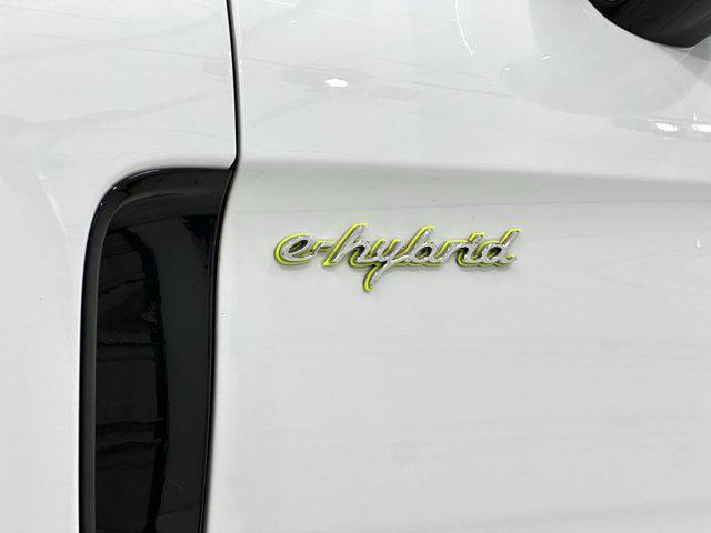 Photo of 2023 Carrara White Metallic Porsche Panamera