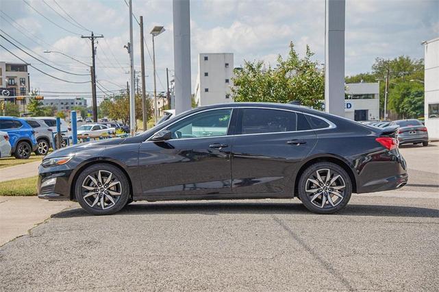Photo of 2022 Mosaic Black Metallic Chevrolet Malibu