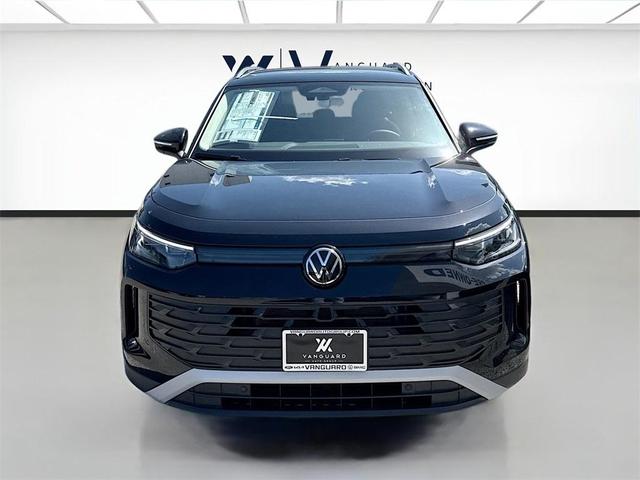 Photo of 2025 Deep Black Pearl Effect Volkswagen Tiguan