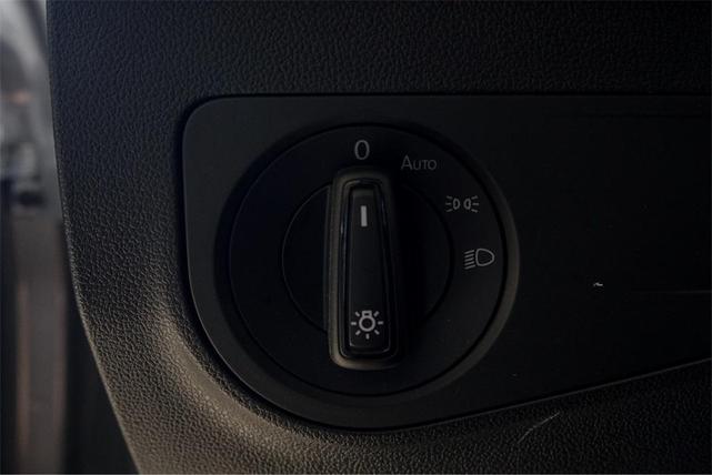 Photo of 2024 Pyrite Silver Metallic Volkswagen Tiguan