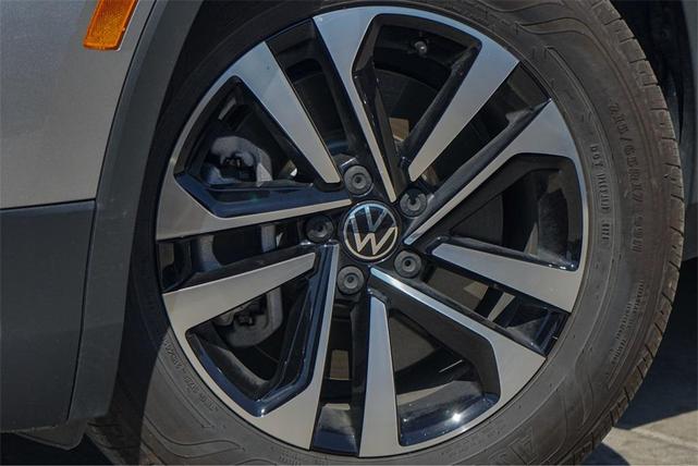 Photo of 2024 Pyrite Silver Metallic Volkswagen Tiguan