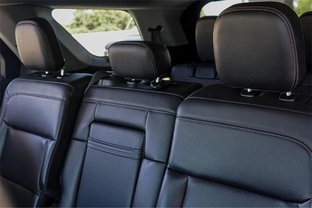 Photo of 2024 Gray Metallic Ford Explorer