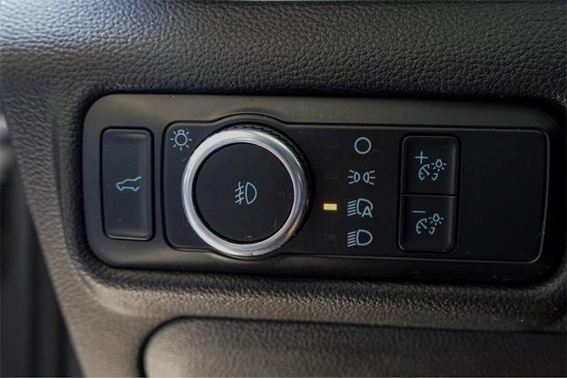 Photo of 2024 Gray Metallic Ford Explorer