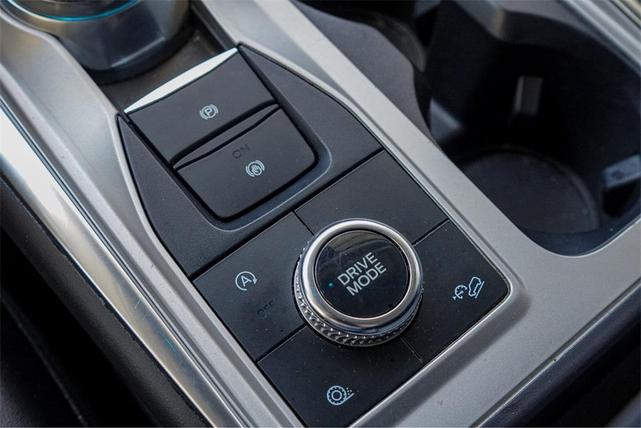 Photo of 2024 Gray Metallic Ford Explorer
