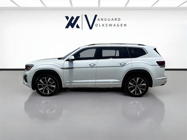 Photo of 2025 Opal White Pearl Effect Volkswagen Atlas