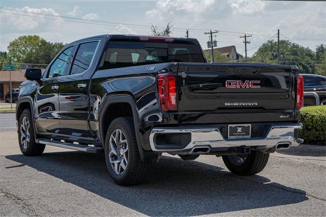 Photo of 2024 Onyx Black GMC Sierra 1500