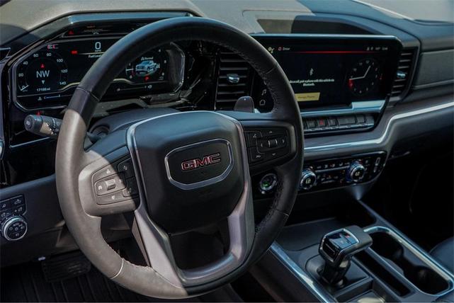 Photo of 2024 Onyx Black GMC Sierra 1500